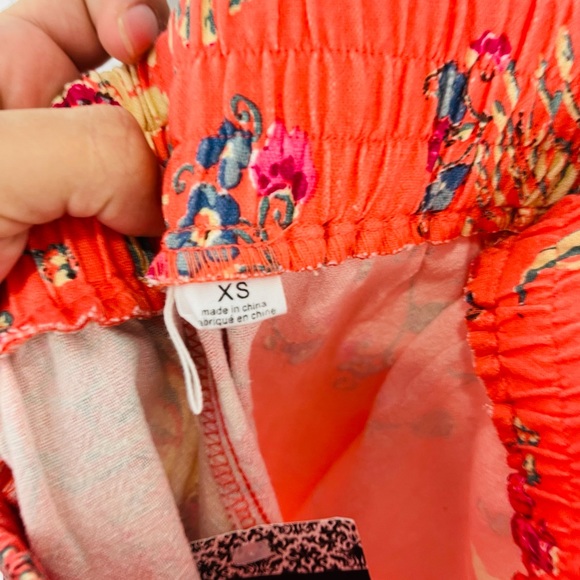 Some days lovin Kelly Frill Orange floral Elastic Waist Mini Cloth Shorts - Picture 6 of 7
